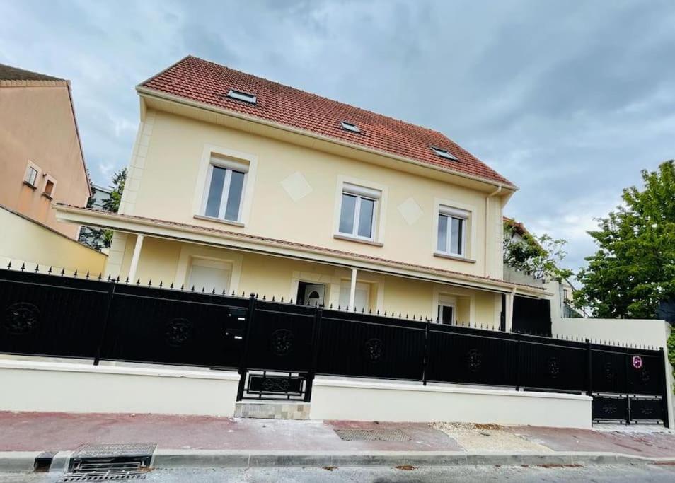 Best Holliday Home For Family Newly Renovated Garges-les-Gonesse Exterior photo